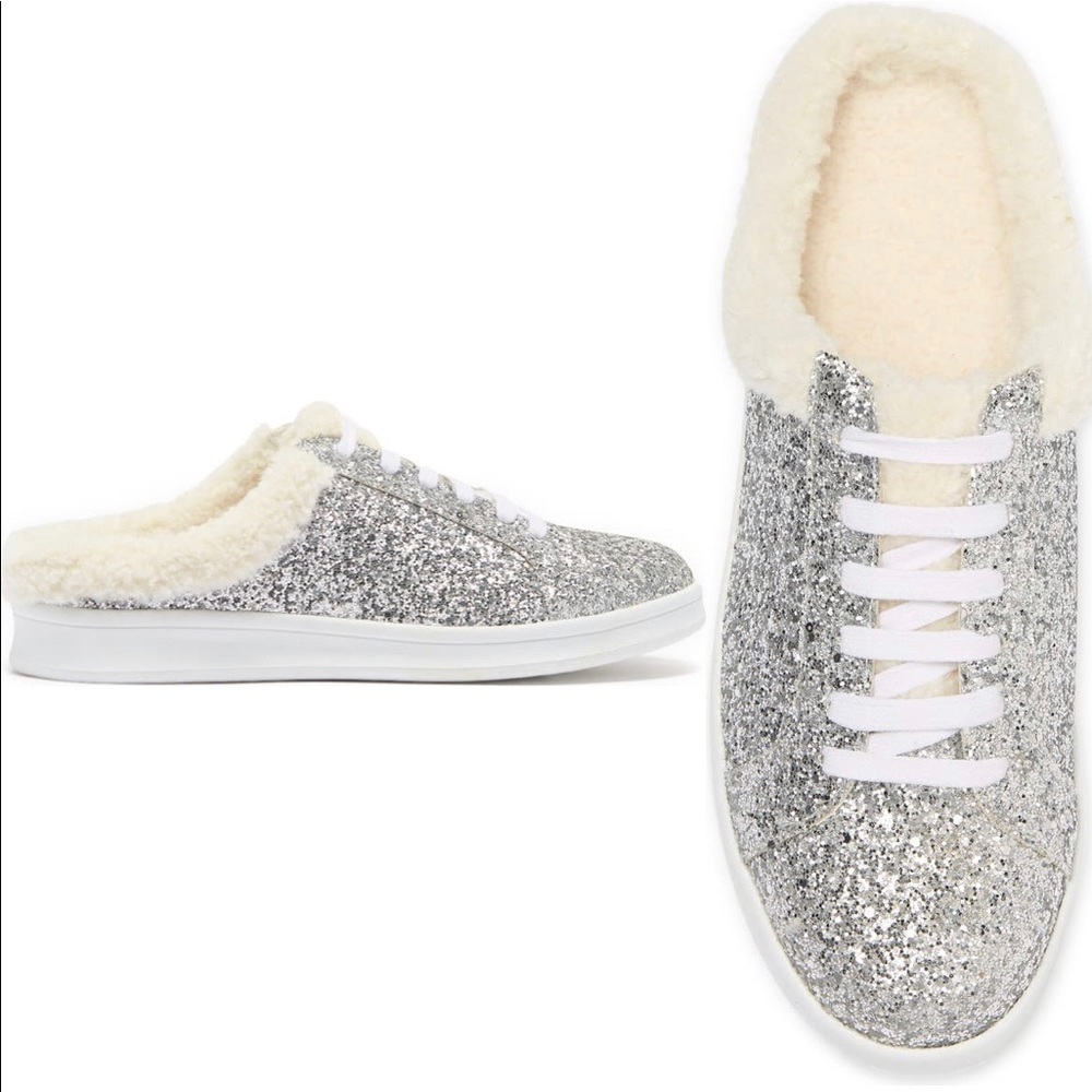 NWT Rampage Fleece Trim  Lace-up Sneaker